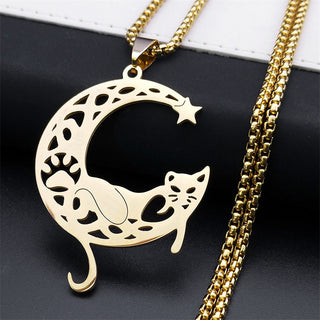 GEMURO Cat & Moon Gold Necklace – Whimsical Cartoon Pendant | Celestial C-Shaped Charm for Dreamers & Cat Lovers ✨