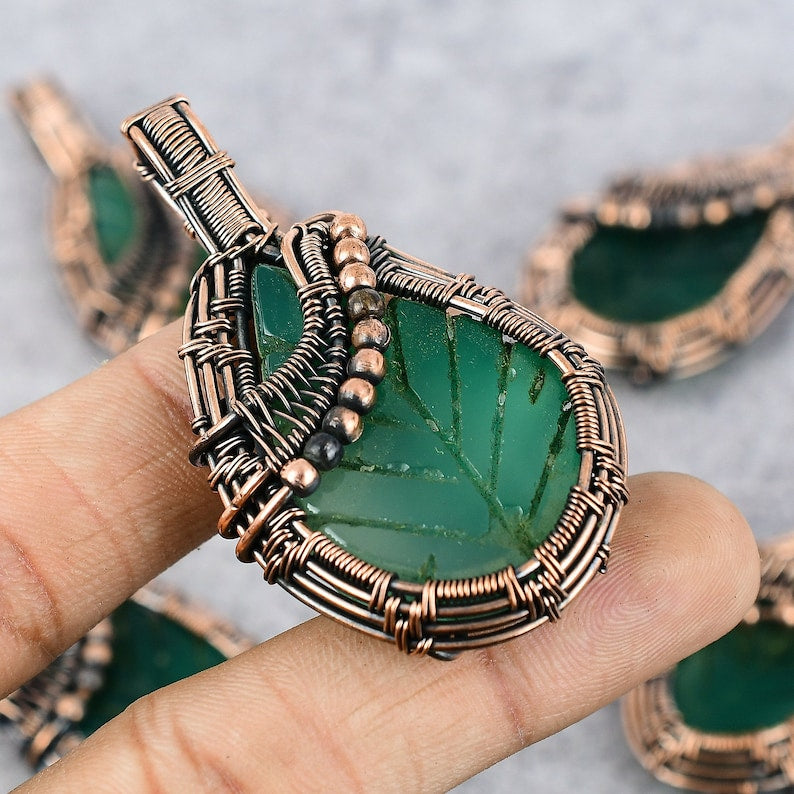 Handmade Green Onyx Leaf Pendant – Copper Wire Wrapped Gemstone Necklace 🍃✨