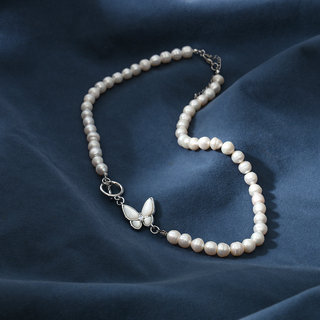 GEMURO Elegant Baroque Pearl Necklace