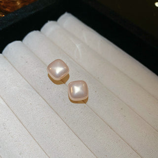 ✨ GEMURO | Gold-Plated Pearl Elegance Studs ✨