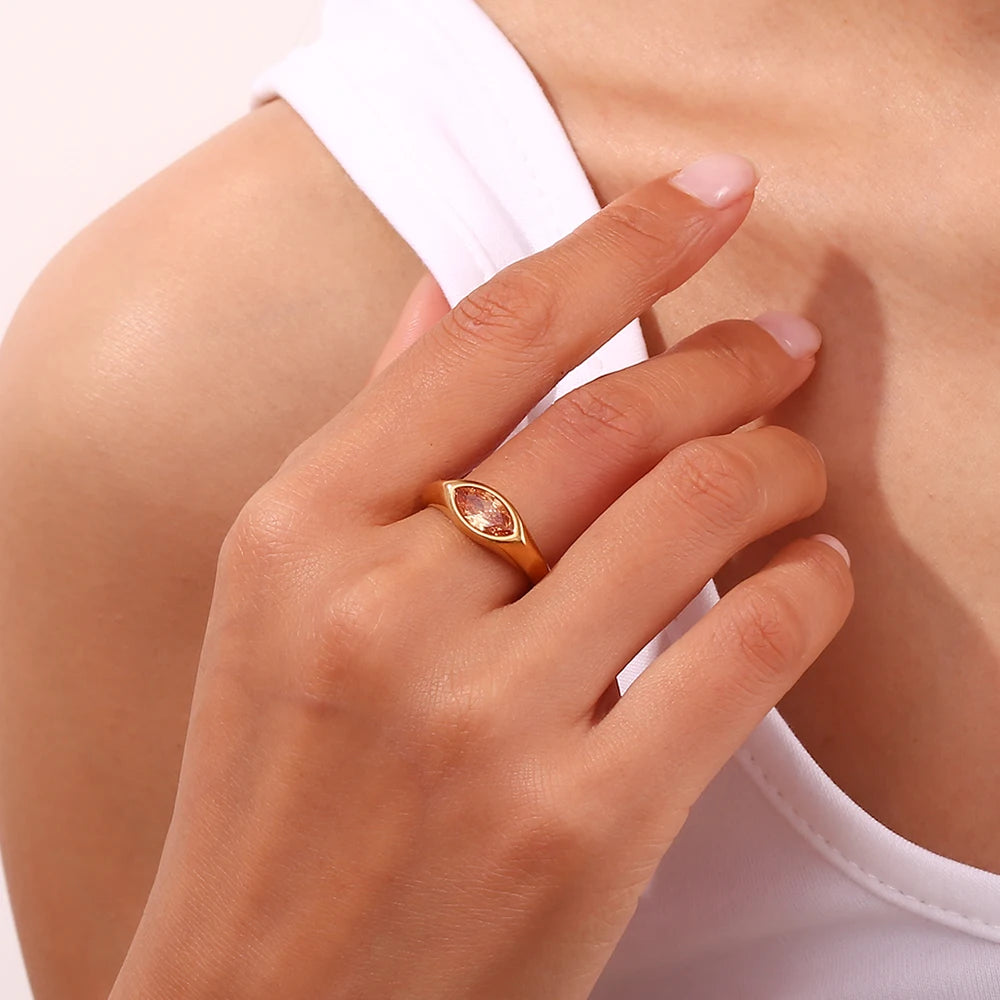 🔮 Gemuro SoulSight™ – Horse Eye Protection Ring for Clarity & Focus