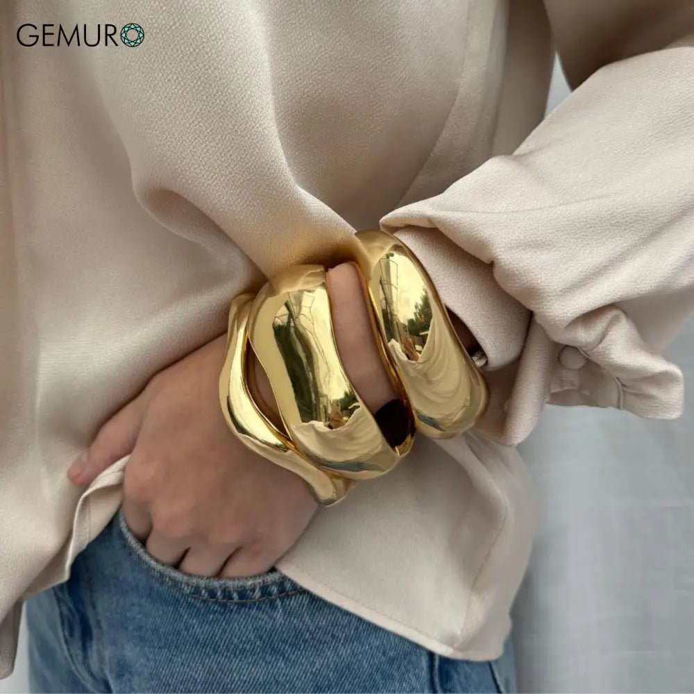 GEMURO Cuff Bracelets Set | Chunky & Dainty Gold Bangles | Wide Silver Bracelet | Elegant Stackable Bracelets for Women
