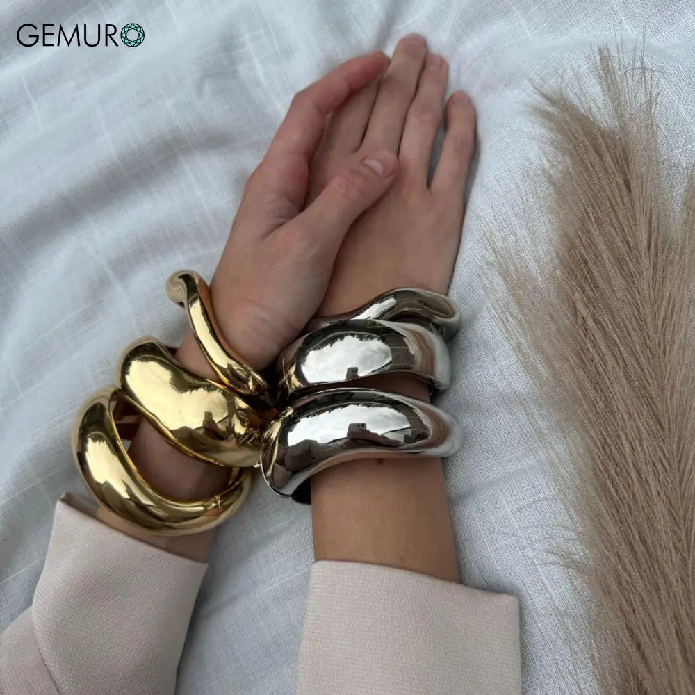 GEMURO Cuff Bracelets Set | Chunky & Dainty Gold Bangles | Wide Silver Bracelet | Elegant Stackable Bracelets for Women