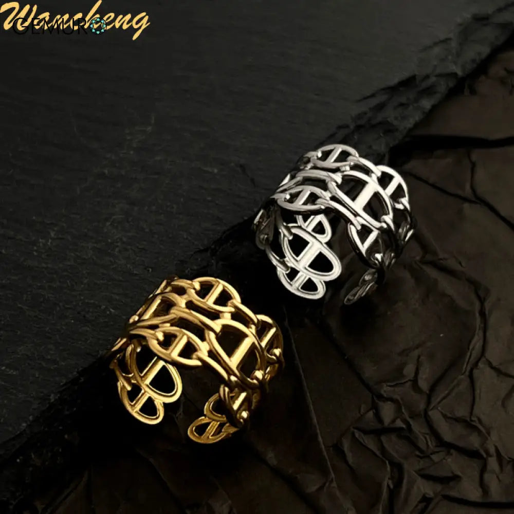 GEMURO Customized 18K Gold Plated Stainless Steel Ring | European & American Heart Flower Design | Wedding Band Initial