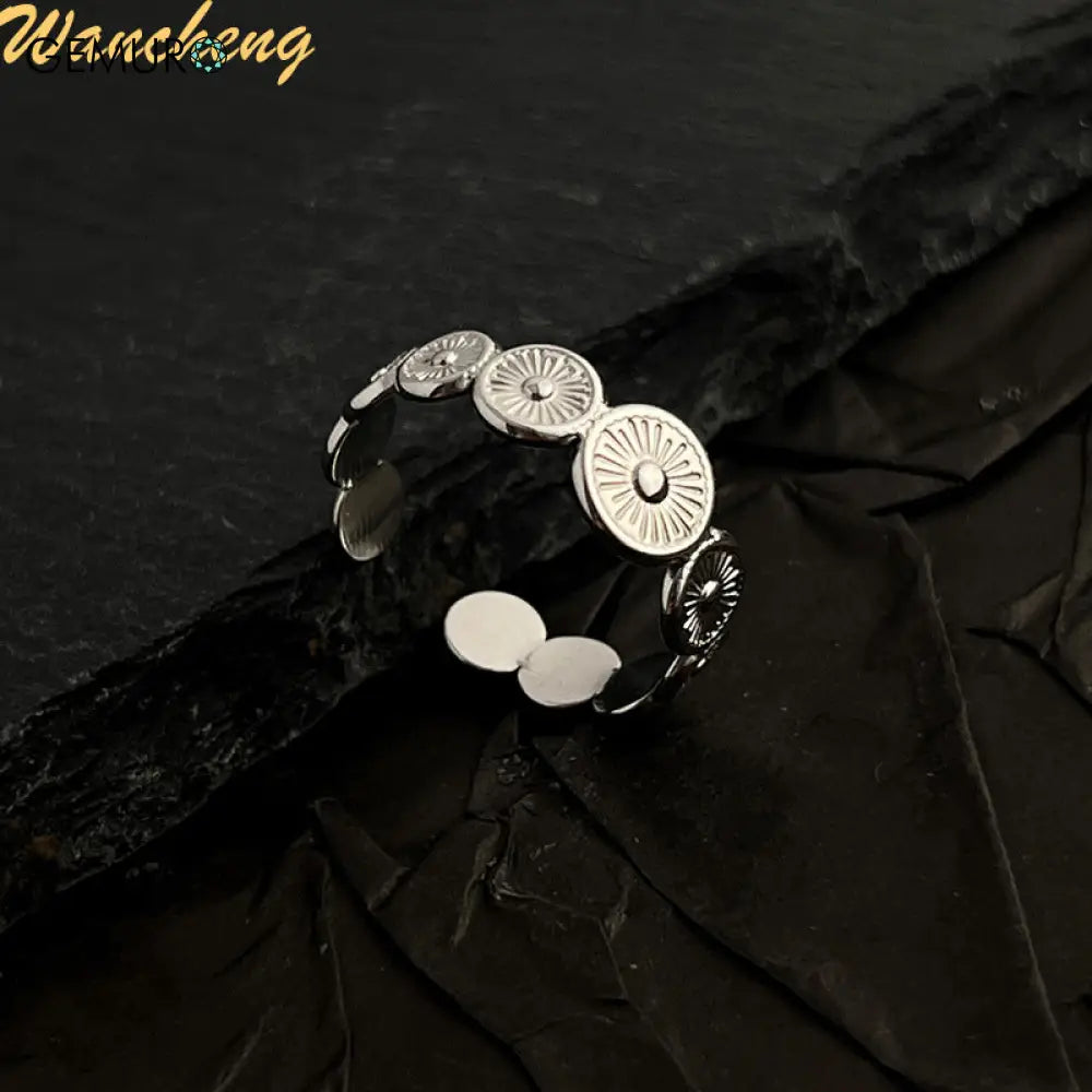 GEMURO Customized 18K Gold Plated Stainless Steel Ring | European & American Heart Flower Design | Wedding Band Initial