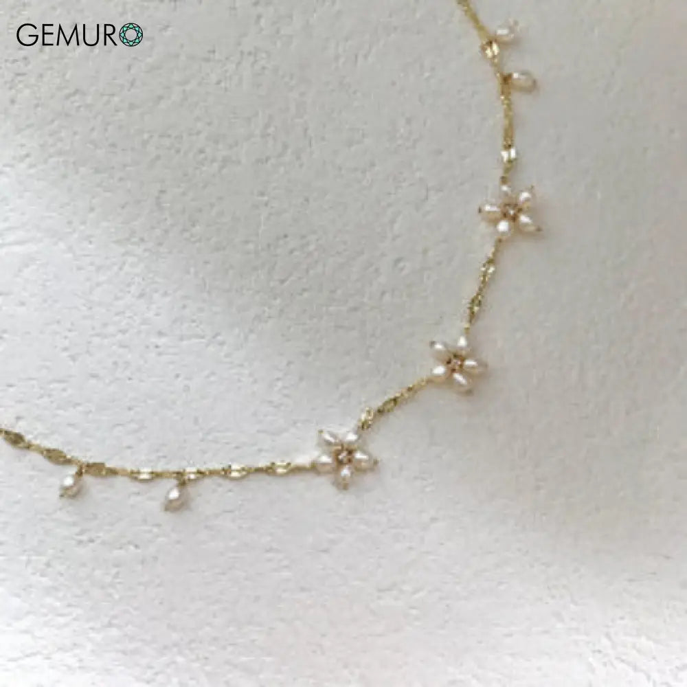 GEMURO Freshwater Pearl Daisy Necklace & Bracelet Set – A Timeless Emblem of Purity & Grace