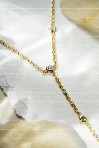 GEMURO Dainty Gold Hand Chain – The Bracelet of Unconditional Love ✨